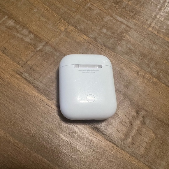 AirPods Gen2 - Picture 4 of 4
